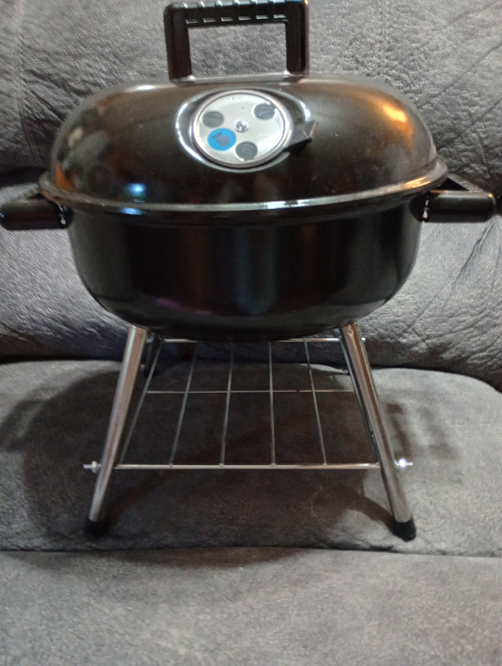 Never been used Master Cook 14" Tabletop Charcoal Grill